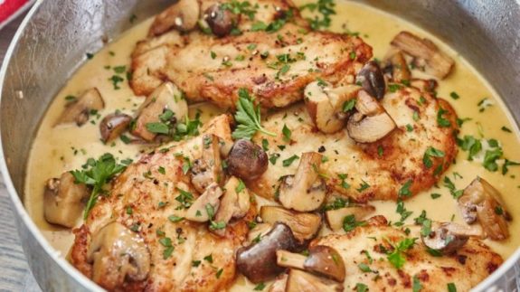 Chicken Marsala Over White Rice